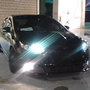 Meet your Posher, April